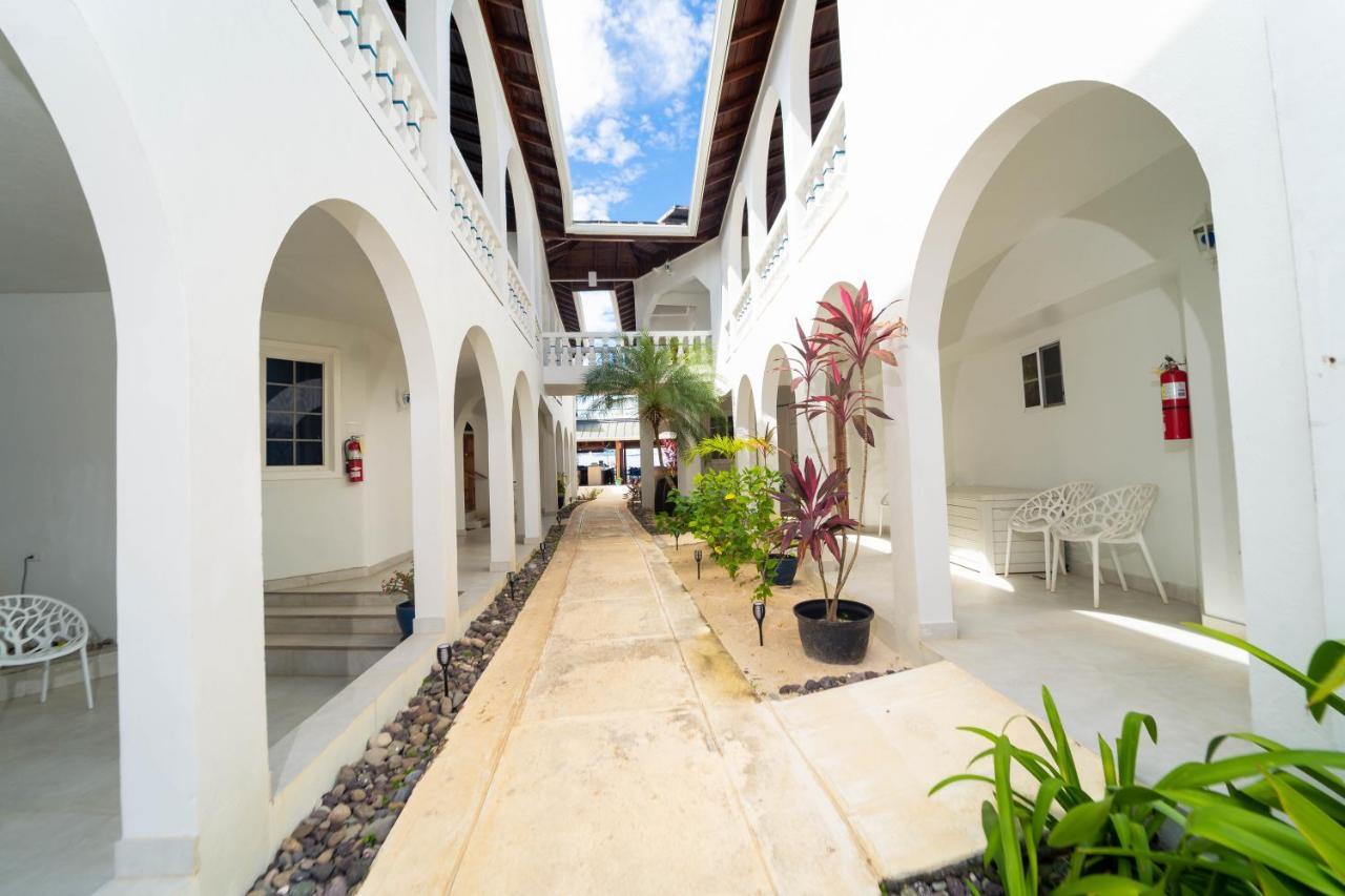 Blue Skies Beach Resort Negril Zewnętrze zdjęcie