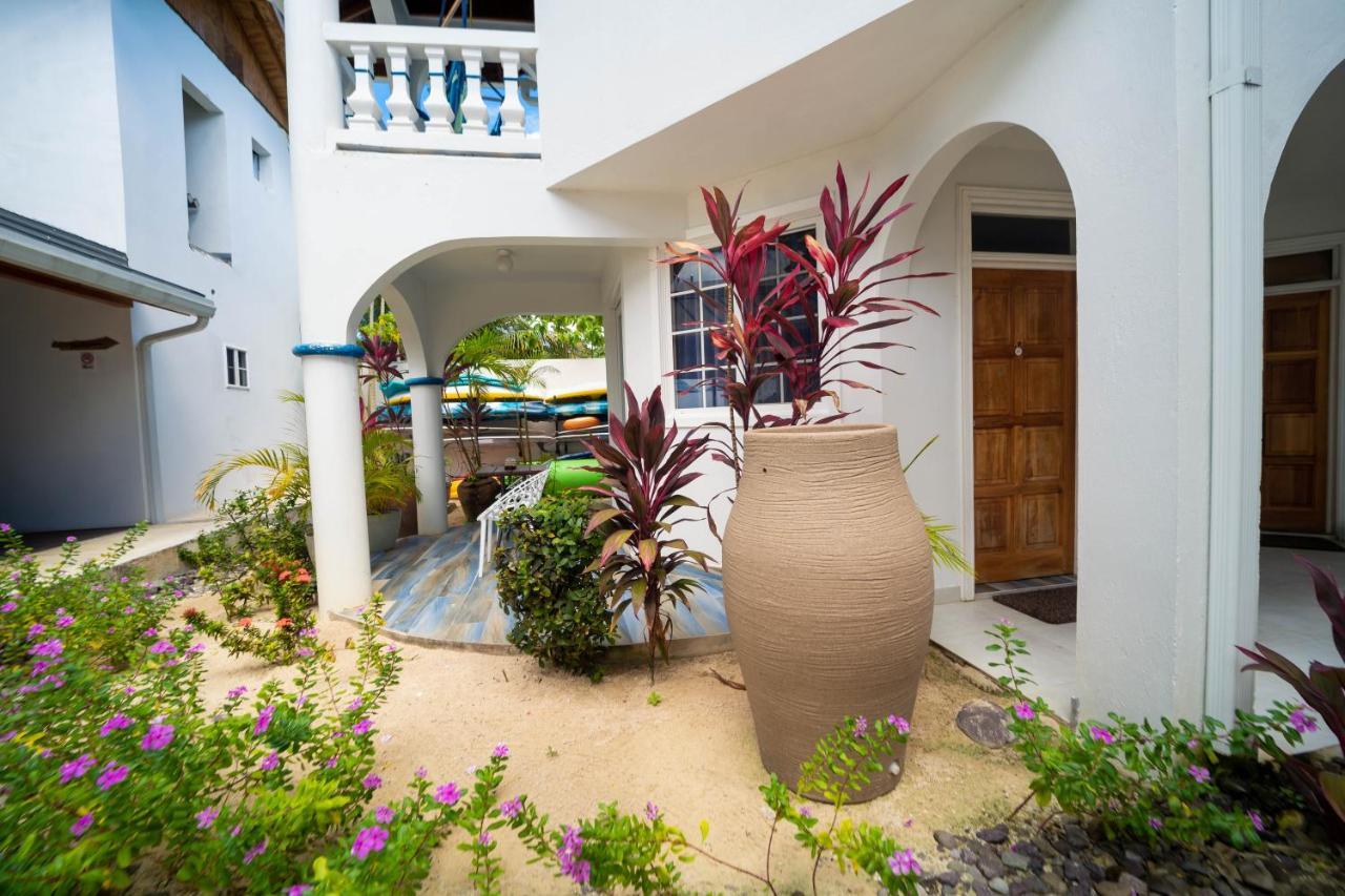 Blue Skies Beach Resort Negril Zewnętrze zdjęcie